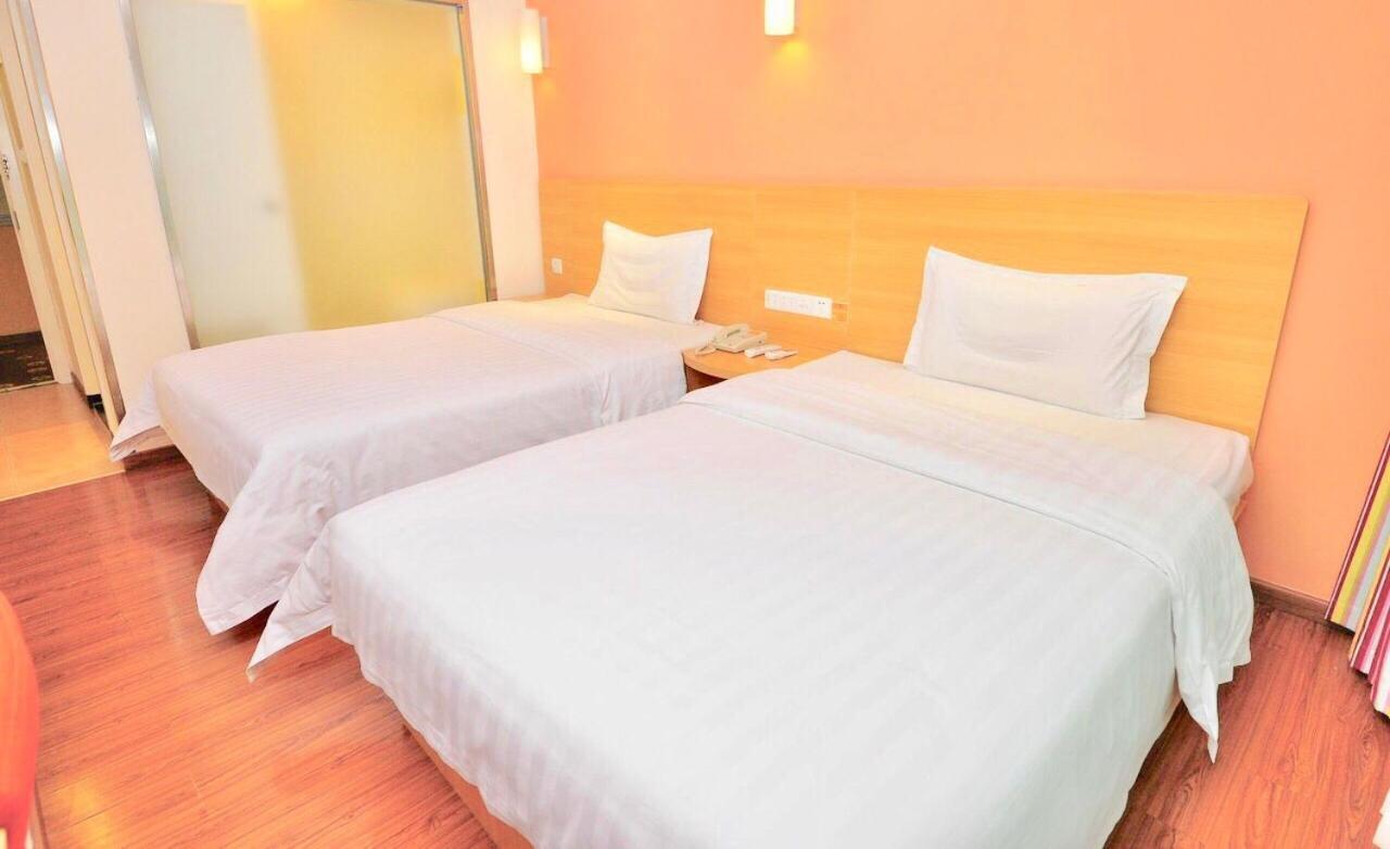 7Days Inn Guangzhou Tianhe Yantang Yue Ken Road Exterior foto